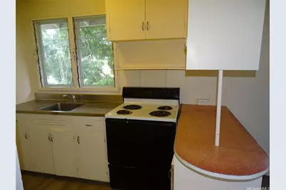 1684 Kamamalu Avenue #cottage, Honolulu, HI 96813 - Photo 2