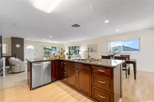 4562 Malia St, Honolulu, HI 96821 - Photo 1