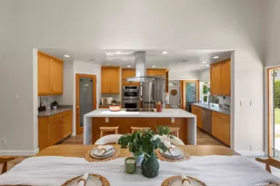 7172 Naakea St, Honolulu, HI 96825 - Photo 2