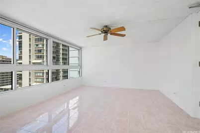 2421 Tusitala Street #1103, Honolulu, HI 96815 - Photo 2