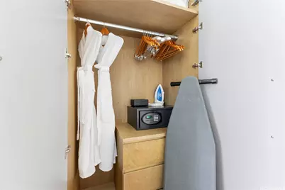 383 Kalaimoku Street #2012, Honolulu, HI 96815 - Photo 20