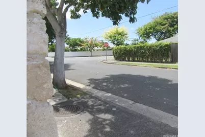 5578 Pia Street, Honolulu, HI 96821 - Photo 20