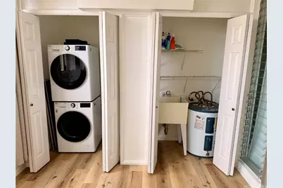 1617 Clark Street #404, Honolulu, HI 96822 - Photo 8