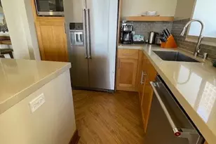 2470 Kalakaua Ave, Honolulu, HI 96815 - Photo 10