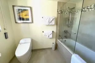 2470 Kalakaua Ave, Honolulu, HI 96815 - Photo 16