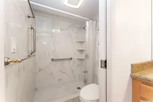 411 Hobron Ln, Honolulu, HI 96815 - Photo 10