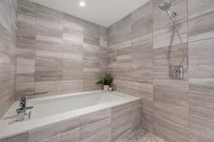 1555 Kapiolani Blvd, Honolulu, HI 96814 - Photo 24