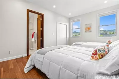 4218 Kaimanahila Street, Honolulu, HI 96816 - Photo 20