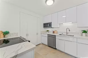 1910 Ala Moana Blvd, Honolulu, HI 96814 - Photo 8