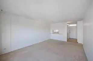 2421 Ala Wai Blvd, Honolulu, HI 96815 - Photo 10