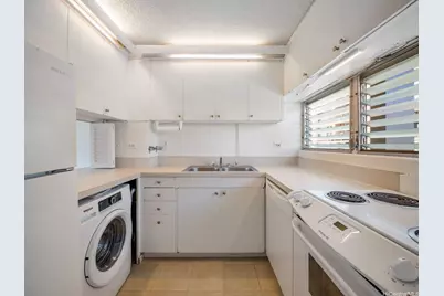 2421 Ala Wai Boulevard #1502, Honolulu, HI 96815 - Photo 10