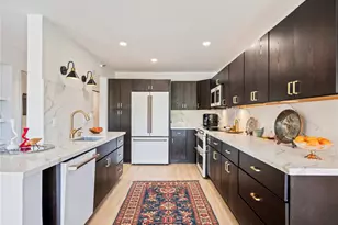 555 Hahaione St, Honolulu, HI 96825 - Photo 4