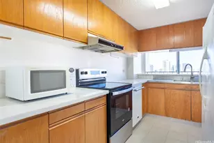 1310 Heulu St, Honolulu, HI 96822 - Photo 10