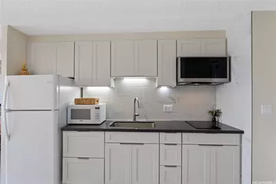 1655 Makaloa Street #1904, Honolulu, HI 96814 - Photo 2