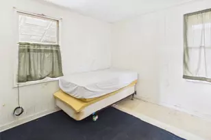 910 Peach St, Wahiawa, HI 96786 - Photo 12