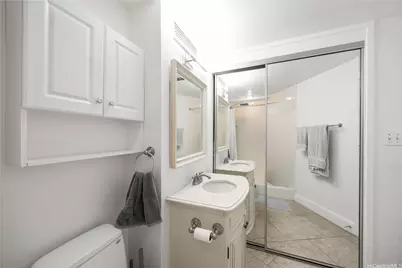 750 Amana Street #1702, Honolulu, HI 96814 - Photo 14