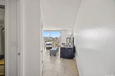 750 Amana Street #1702, Honolulu, HI 96814 - Photo 18