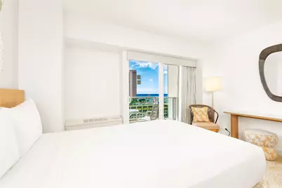 410 Atkinson Drive #913, Honolulu, HI 96814 - Photo 4