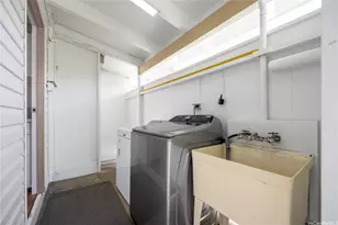 822 Kalalea St, Honolulu, HI 96825 - Photo 20