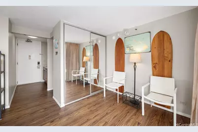 2427 Kuhio Avenue #2704, Honolulu, HI 96815 - Photo 10