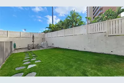 1147 Ala Napunani Street #705, Honolulu, HI 96818 - Photo 10