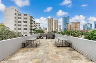 1650 Kanunu St, Honolulu, HI 96814 - Photo 14
