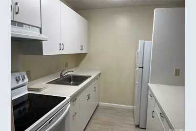 1201 Wilder Avenue #601, Honolulu, HI 96822 - Photo 2