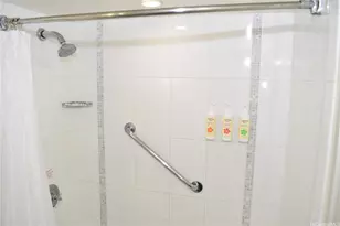 410 Atkinson Dr, Honolulu, HI 96814 - Photo 14