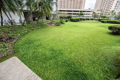 1128 Ala Napunani Street #703, Honolulu, HI 96818 - Photo 16