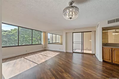 555 Hahaione Street #5E, Honolulu, HI 96825 - Photo 6