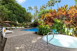 555 Hahaione St, Honolulu, HI 96825 - Photo 24