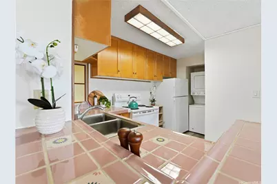 2724 Kahoaloha Lane #1805, Honolulu, HI 96826 - Photo 6