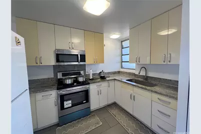 1015 Ala Napunani Street #403, Honolulu, HI 96818 - Photo 4