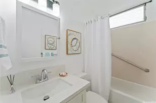 5210 Likini St, Honolulu, HI 96818 - Photo 8