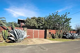 84-554 Upena St, Waianae, HI 96792 - Photo 4