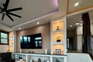 2184 Makanani Dr, Honolulu, HI 96817 - Photo 1