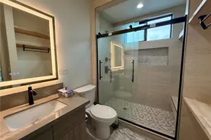 2184 Makanani Dr, Honolulu, HI 96817 - Photo 16