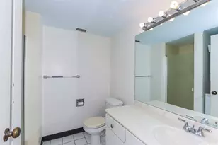 2215 Aloha Dr, Honolulu, HI 96815 - Photo 14