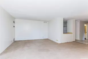 2215 Aloha Dr, Honolulu, HI 96815 - Photo 2