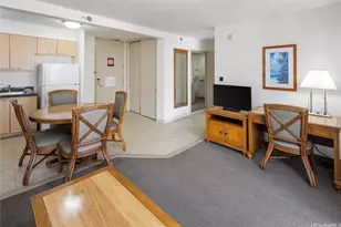 229 Paoakalani Ave, Honolulu, HI 96815 - Photo 4