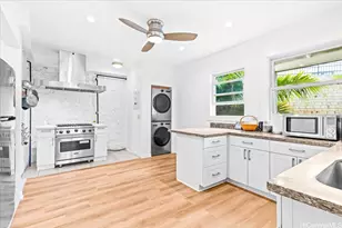 2021 Mott Smith Dr, Honolulu, HI 96822 - Photo 8