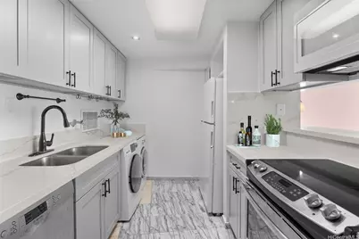 2333 Kapiolani Boulevard #1607, Honolulu, HI 96826 - Photo 1