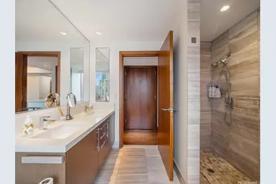 1555 Kapiolani Boulevard #914, Honolulu, HI 96814 - Photo 6
