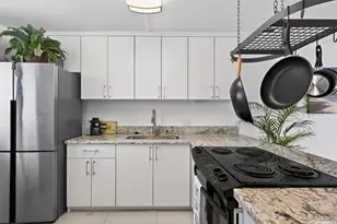 1128 Ala Napunani St, Honolulu, HI 96818 - Photo 14