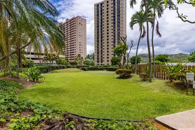 1128 Ala Napunani Street #1703, Honolulu, HI 96818 - Photo 6