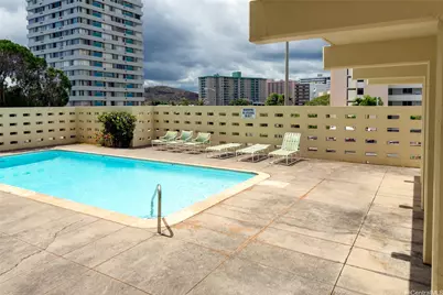 1015 Ala Napunani Street #802, Honolulu, HI 96818 - Photo 14