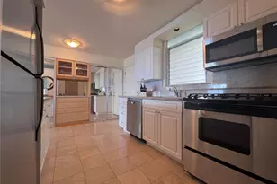 2895 Kalakaua Ave, Honolulu, HI 96815 - Photo 4