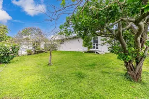 1351 Nanawale Pl, Kailua, HI 96734 - Photo 22