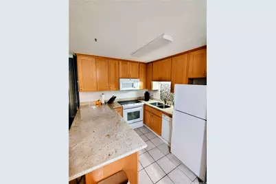 2140 Kuhio Avenue #601, Honolulu, HI 96815 - Photo 4