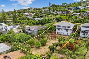 3843 Lurline Dr, Honolulu, HI 96816 - Photo 2